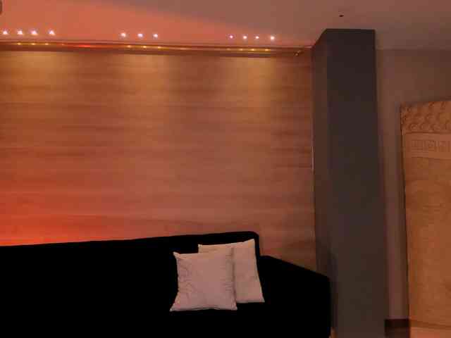 CandaseRussell webcam