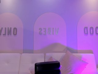 AmaliaCruss Porn Show