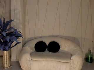 AmaliaCruss Porn Show