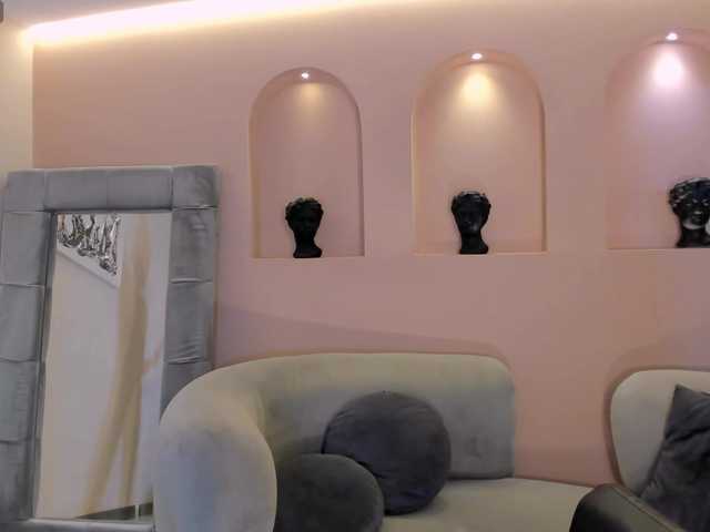 AmaliaCruss's BongaCams show and profile