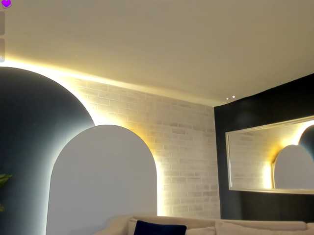 AmaliaCruss's BongaCams show and profile