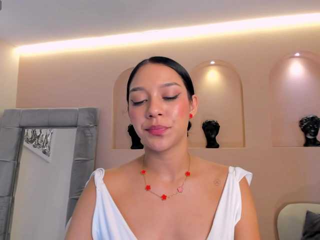 AmaliaCruss's BongaCams show and profile
