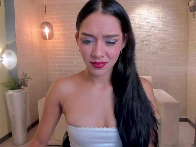 AmaliaCruss's BongaCams show and profile