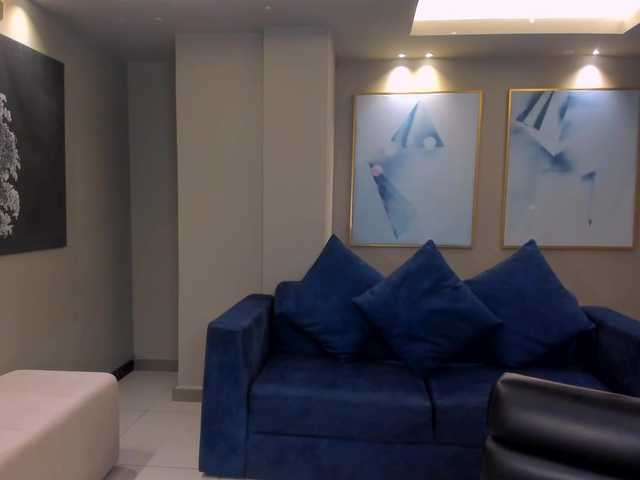 AmaliaCruss's BongaCams show and profile