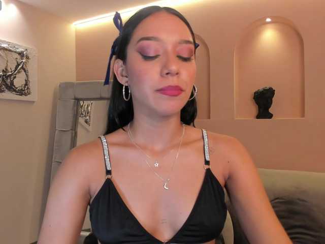 AmaliaCruss's BongaCams show and profile