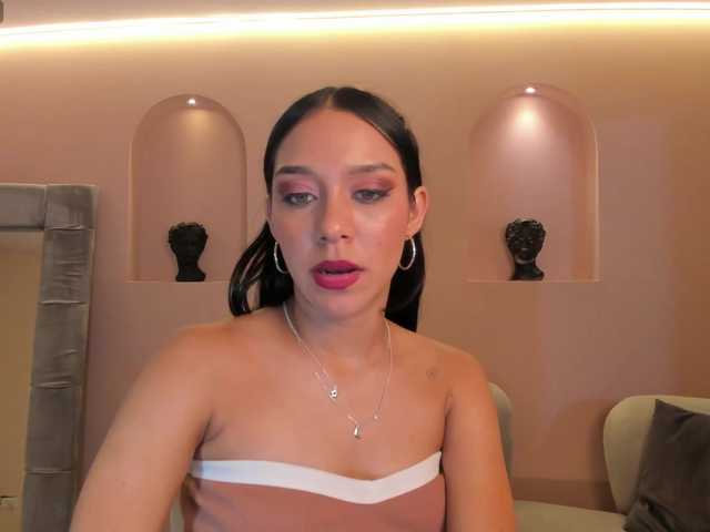 AmaliaCruss's BongaCams show and profile