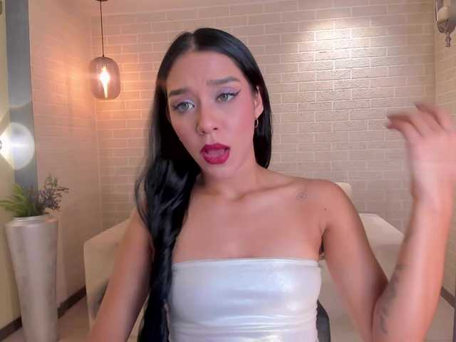 AmaliaCruss's BongaCams show and profile