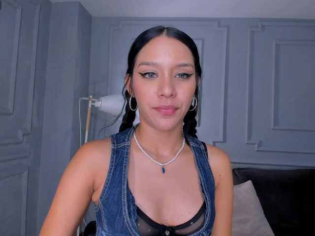 AmaliaCruss's BongaCams show and profile