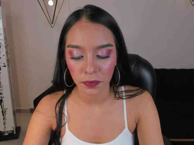 AmaliaCruss webcam