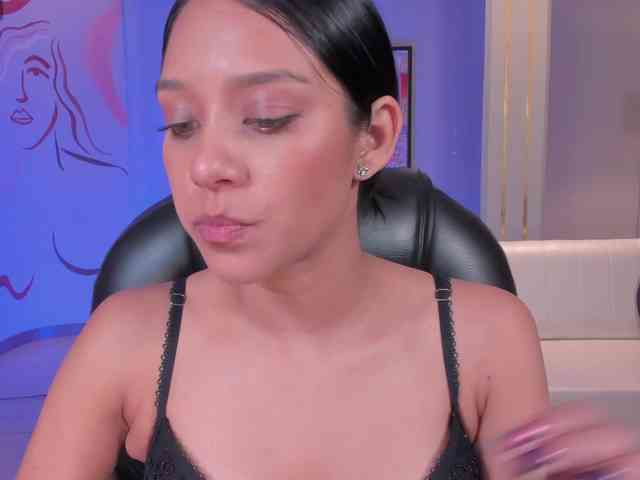 AmaliaCruss webcam