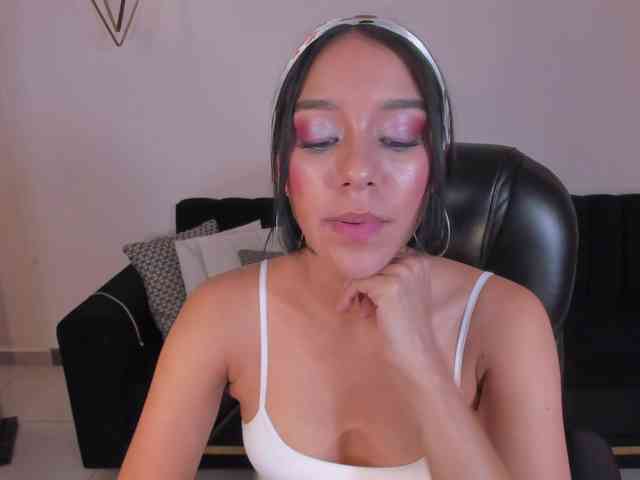 AmaliaCruss webcam