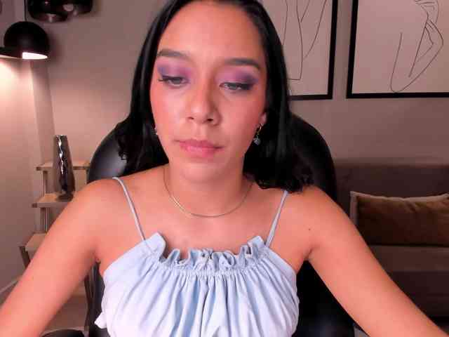 AmaliaCruss webcam