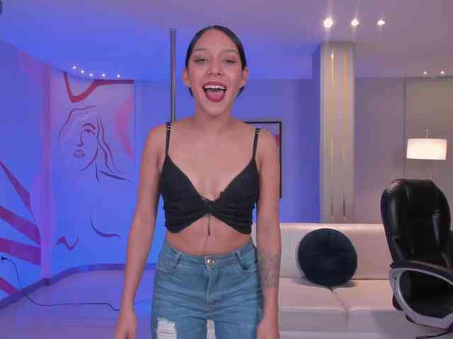 AmaliaCruss webcam