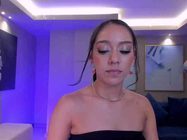 AmaliaCruss AmaliaCruss