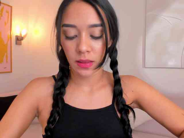 AmaliaCruss webcam