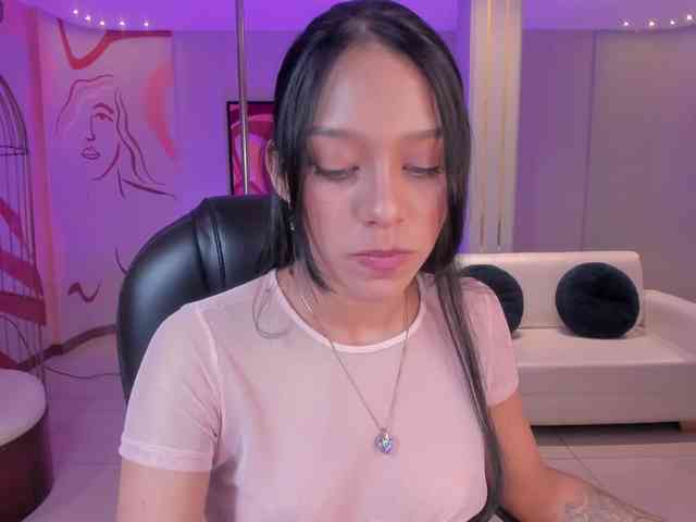 AmaliaCruss webcam