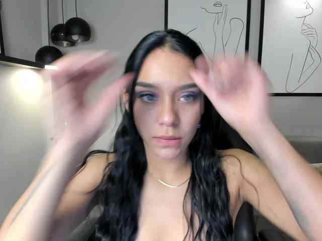 AmaliaCruss webcam