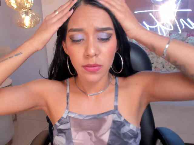 AmaliaCruss webcam