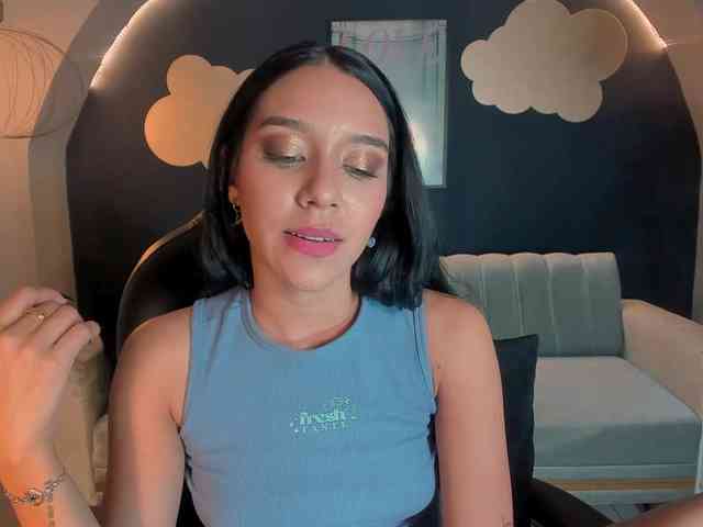 AmaliaCruss webcam