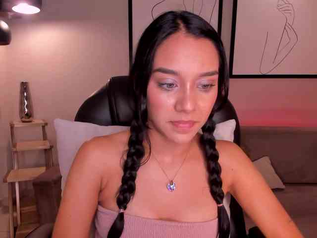AmaliaCruss webcam