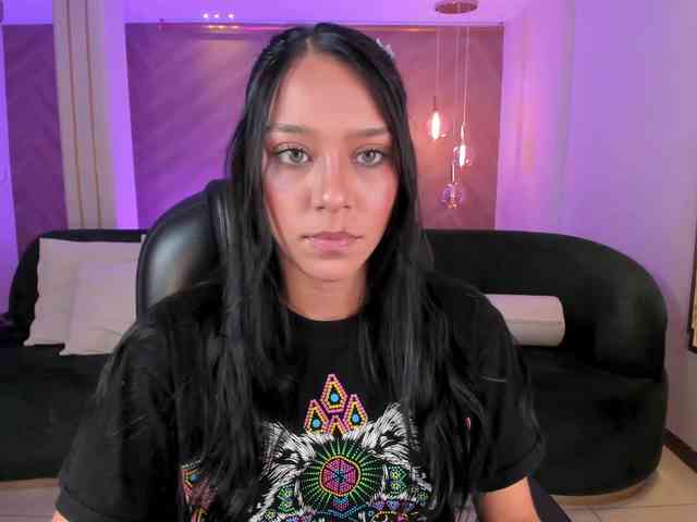 AmaliaCruss webcam