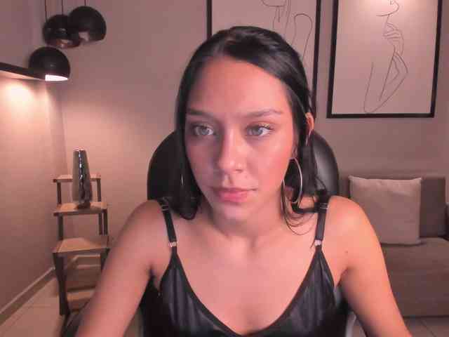 AmaliaCruss webcam