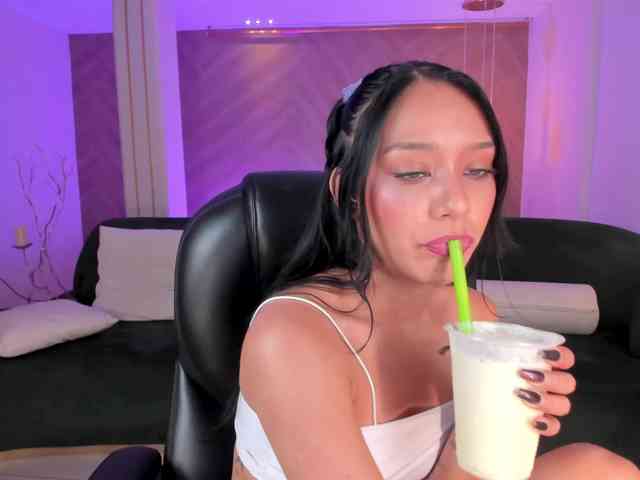 AmaliaCruss webcam