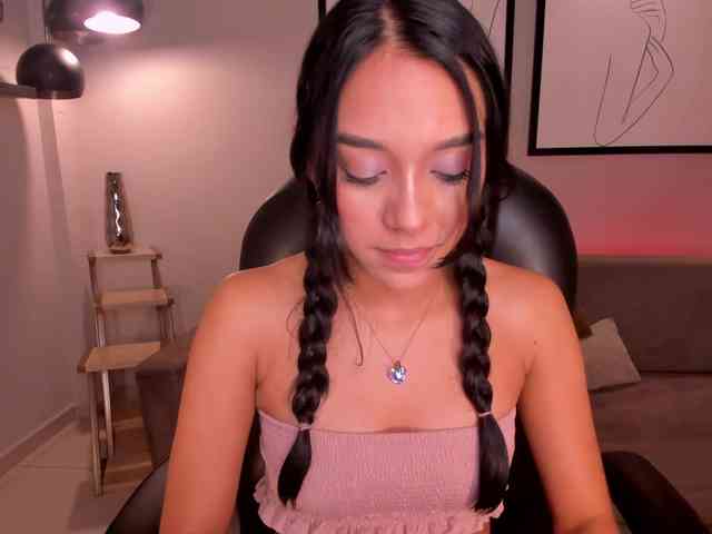 AmaliaCruss webcam