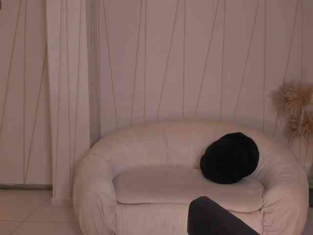 AmaliaCruss webcam