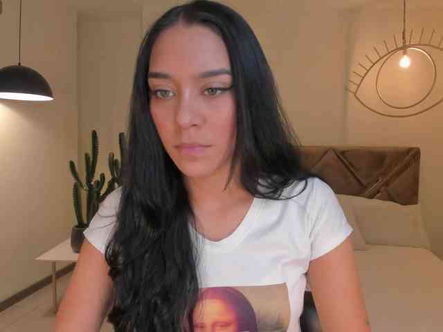AmaliaCruss webcam