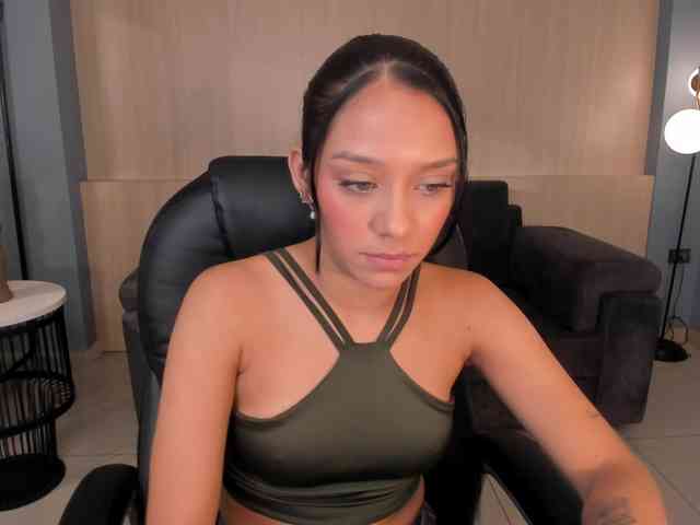 AmaliaCruss webcam