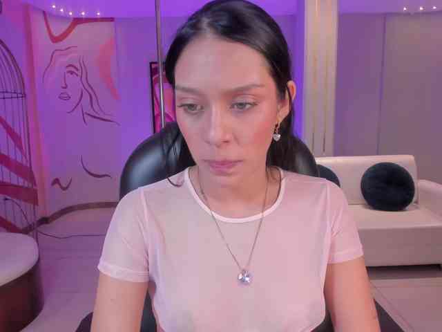 AmaliaCruss webcam