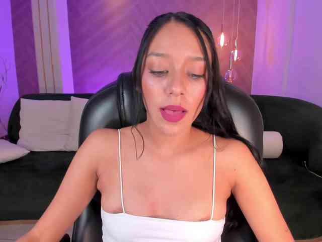 AmaliaCruss webcam