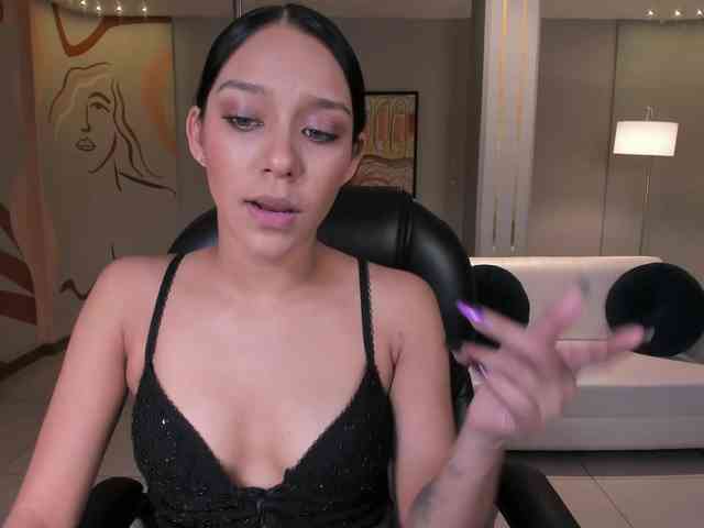 AmaliaCruss webcam