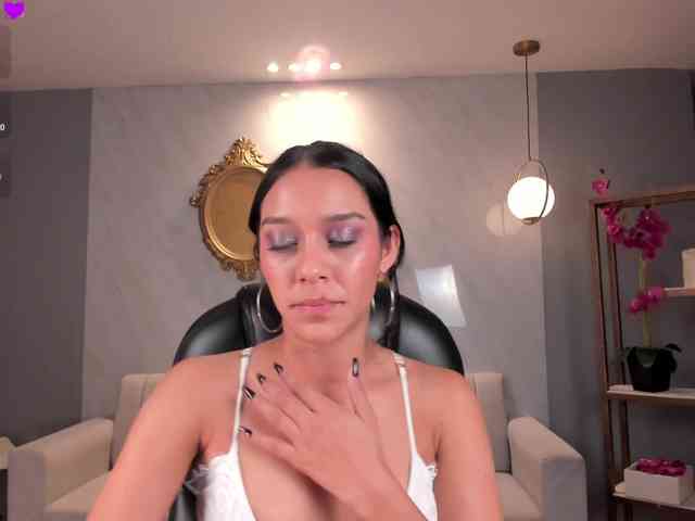AmaliaCruss webcam