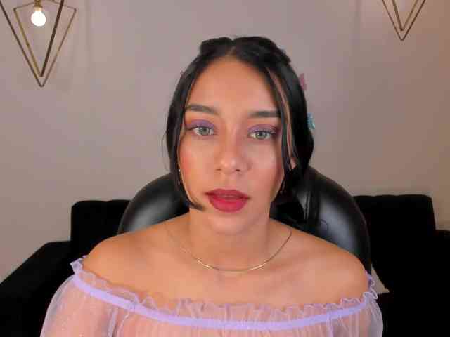 AmaliaCruss webcam