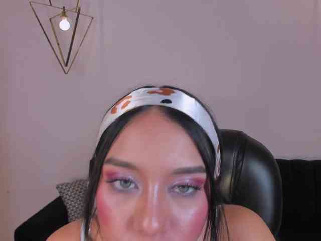 AmaliaCruss webcam