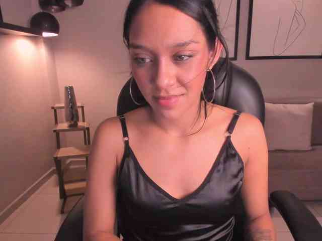 AmaliaCruss webcam