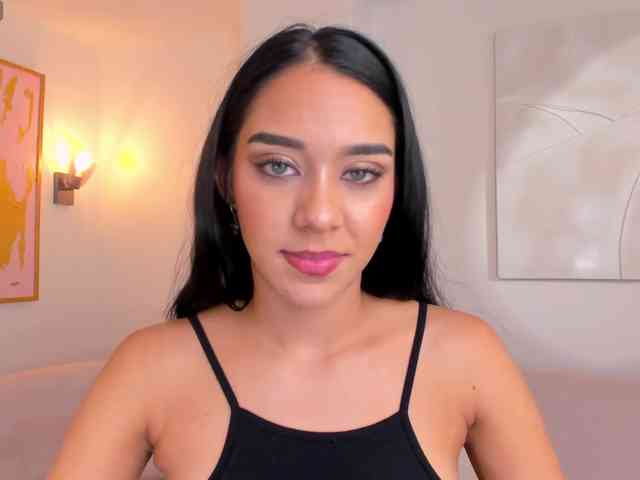 AmaliaCruss webcam