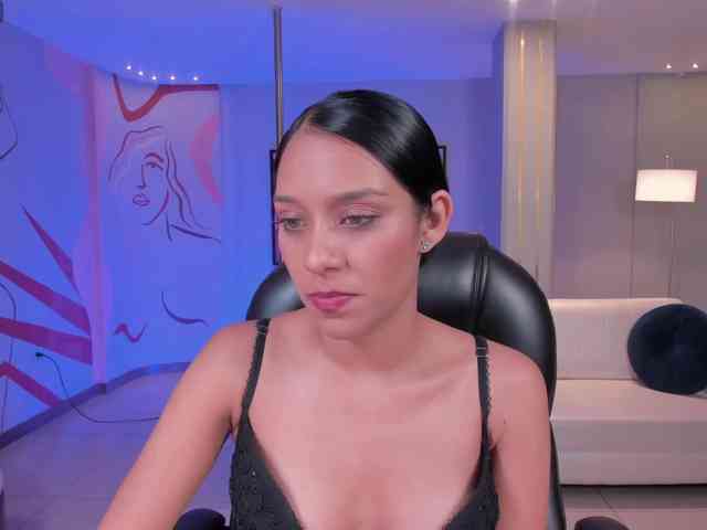 AmaliaCruss webcam