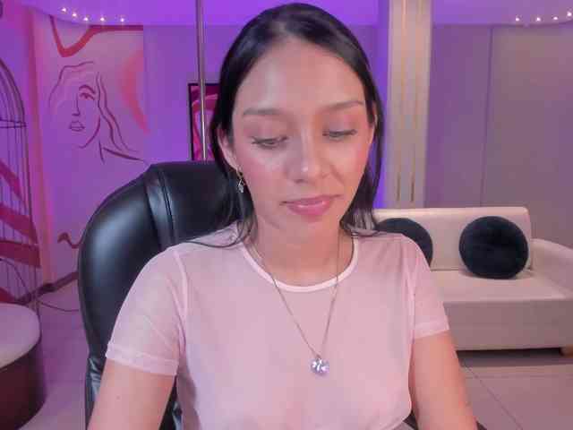 AmaliaCruss webcam