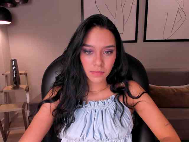 AmaliaCruss webcam