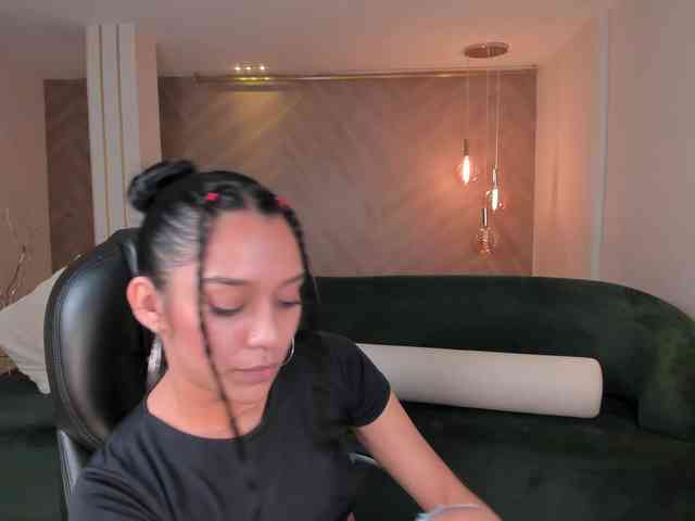 AmaliaCruss webcam