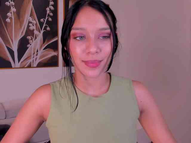 AmaliaCruss webcam