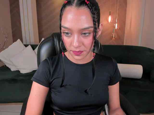 AmaliaCruss webcam