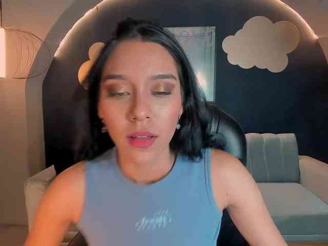 AmaliaCruss webcam