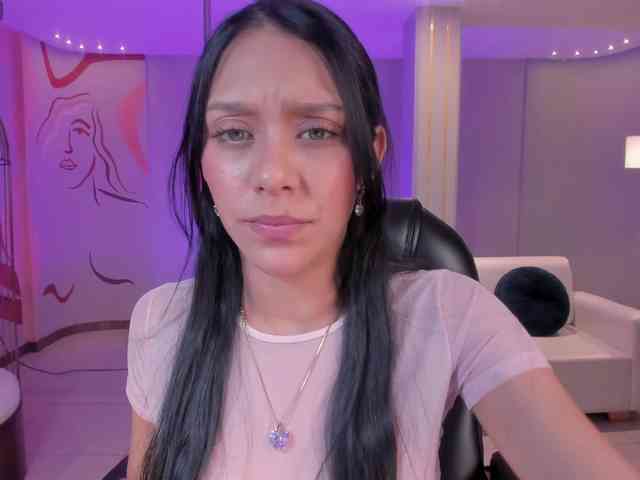 AmaliaCruss webcam