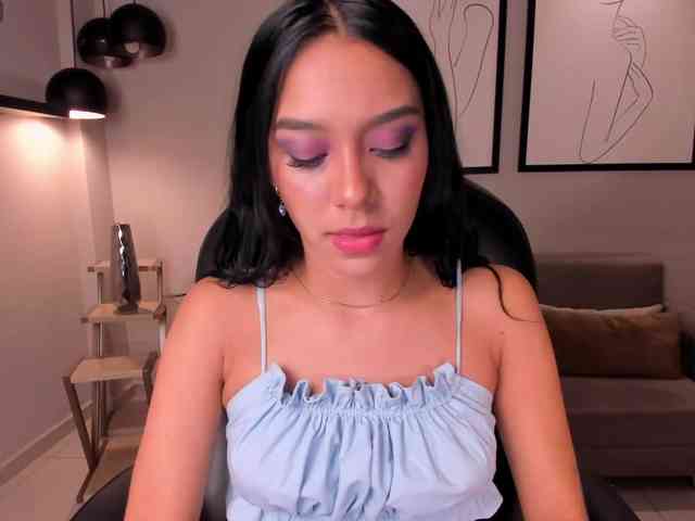 AmaliaCruss webcam