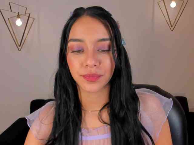 AmaliaCruss webcam