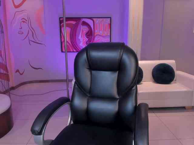 AmaliaCruss webcam